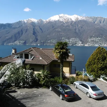 Apartment Casa Roccia Pino Lago Maggiore