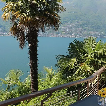Apartment Casa Roccia Pino Lago Maggiore
