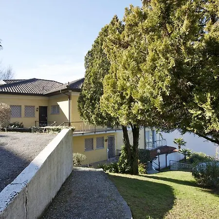 Casa Roccia Apartment Pino Lago Maggiore