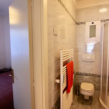 Apartment Casa Roccia Pino Lago Maggiore